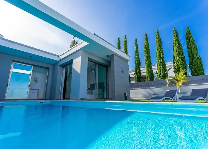 Luxury Lazaro Con Piscina Climatizada *